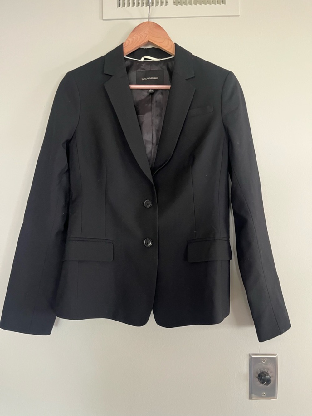 Banana Republic Black Women's Tailored Two-Button Blazer